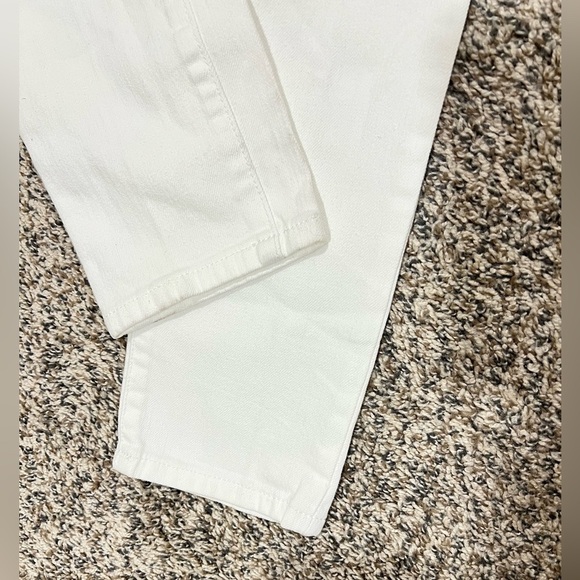 Tory Burch White Bootcut Jeans Brand new, never worn,- Size 25 Inseam 34. NWOT - Picture 5 of 7